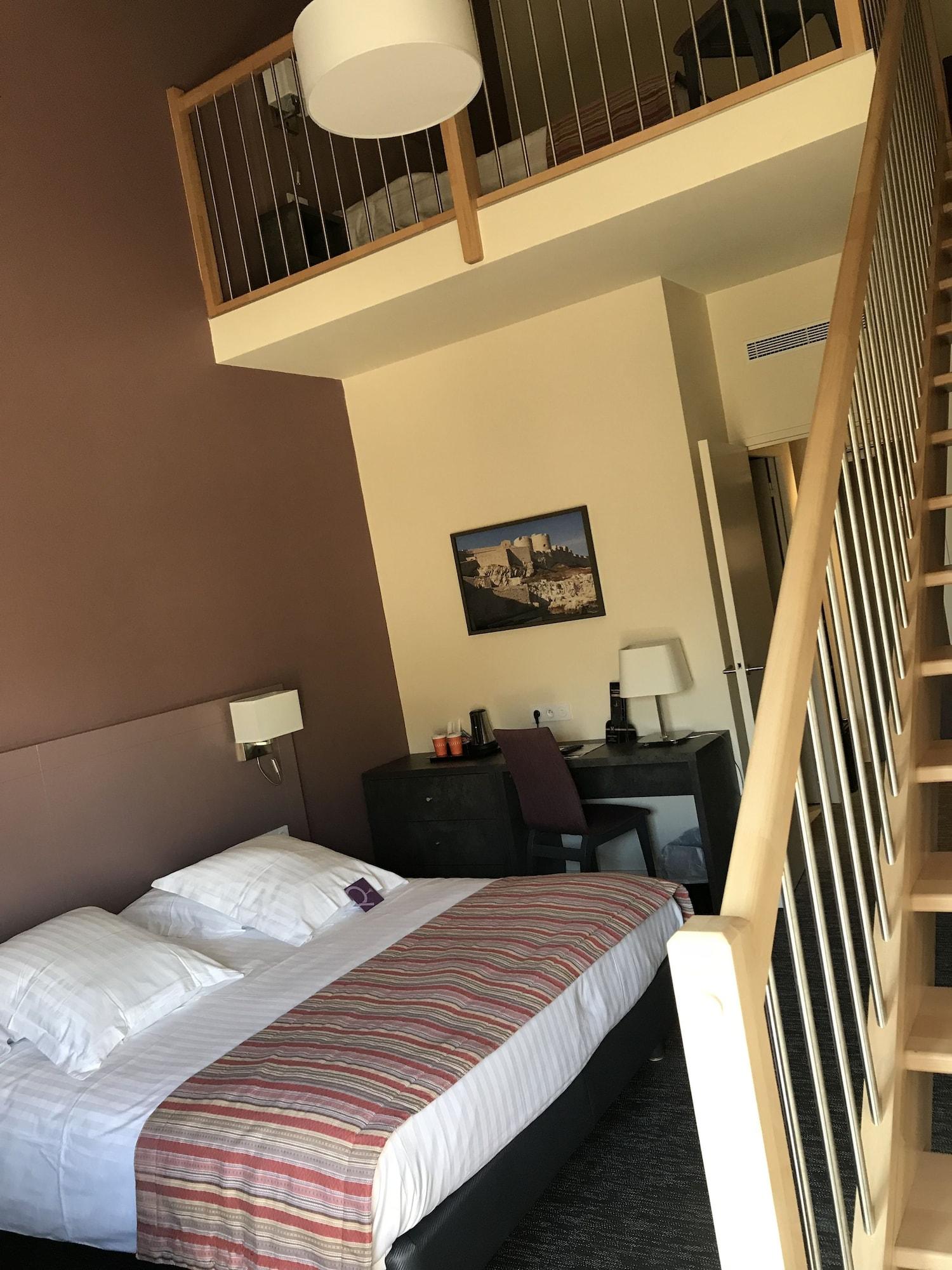 Mercure Aix-En-Provence Sainte-Victoire Шатонёф-ле-Руж Экстерьер фото