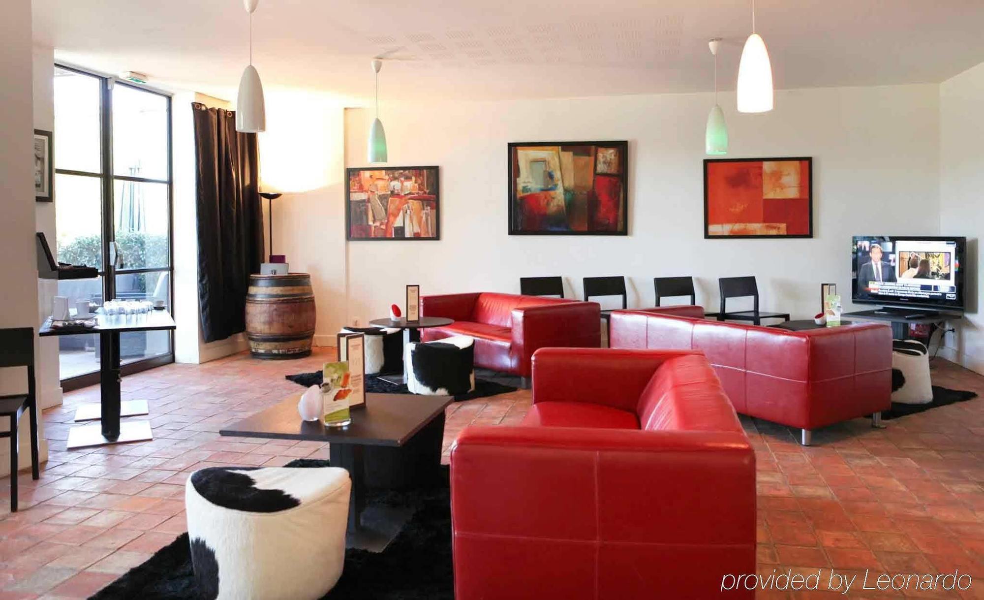 Mercure Aix-En-Provence Sainte-Victoire Шатонёф-ле-Руж Экстерьер фото