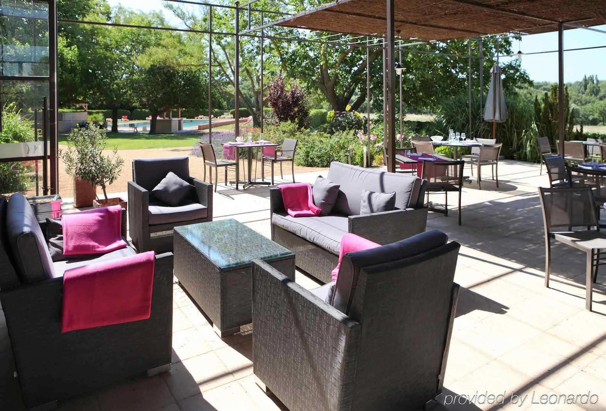 Mercure Aix-En-Provence Sainte-Victoire Шатонёф-ле-Руж Ресторан фото