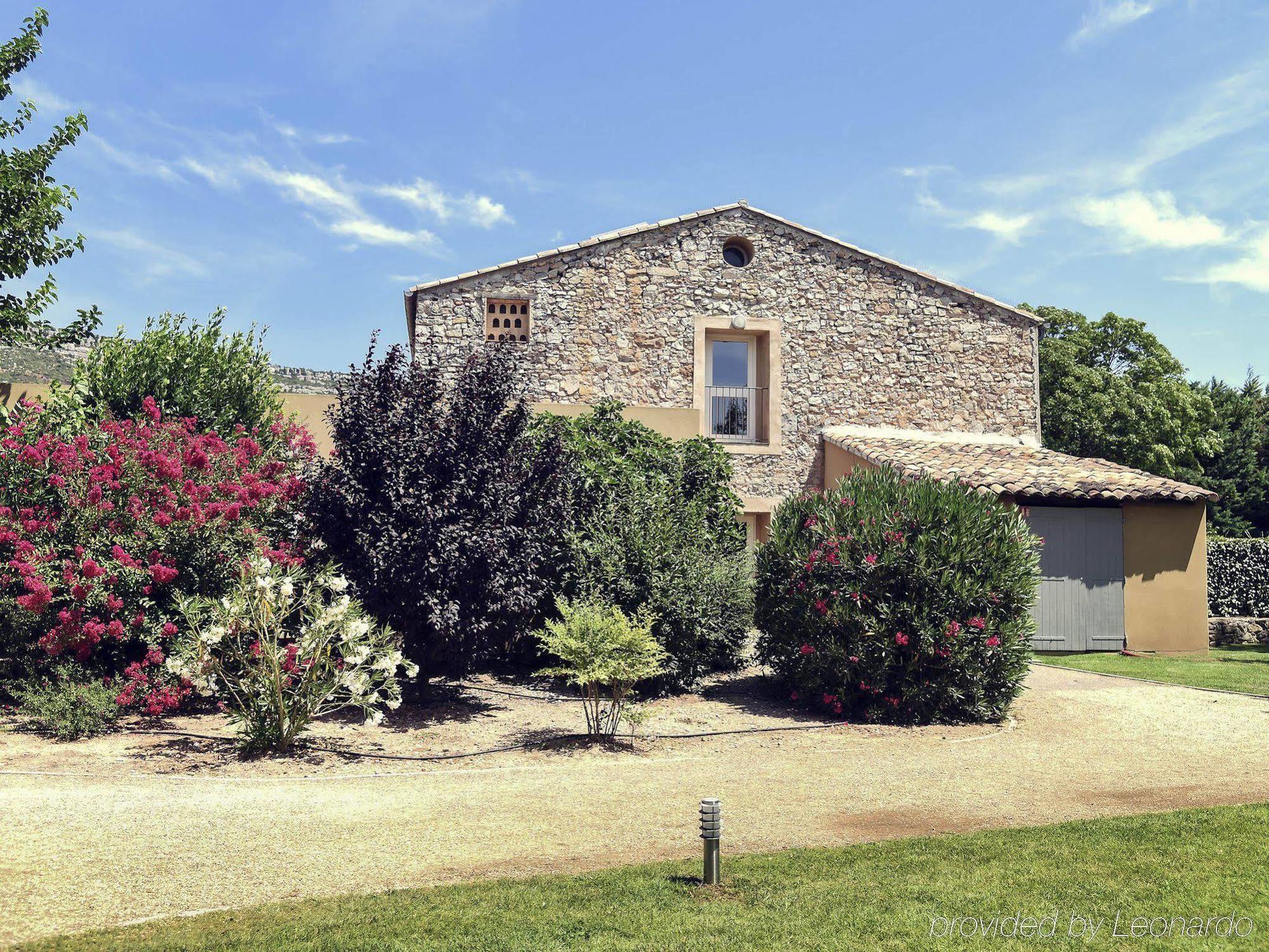 Mercure Aix-En-Provence Sainte-Victoire Шатонёф-ле-Руж Экстерьер фото