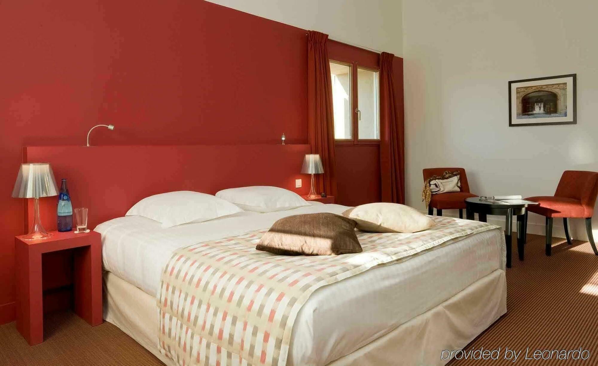 Mercure Aix-En-Provence Sainte-Victoire Шатонёф-ле-Руж Экстерьер фото